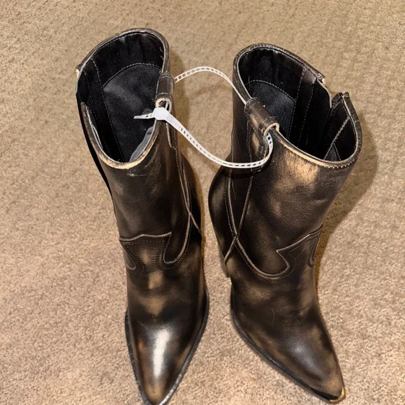 Vince Camuto Platform Boots - Picture 1 of 6